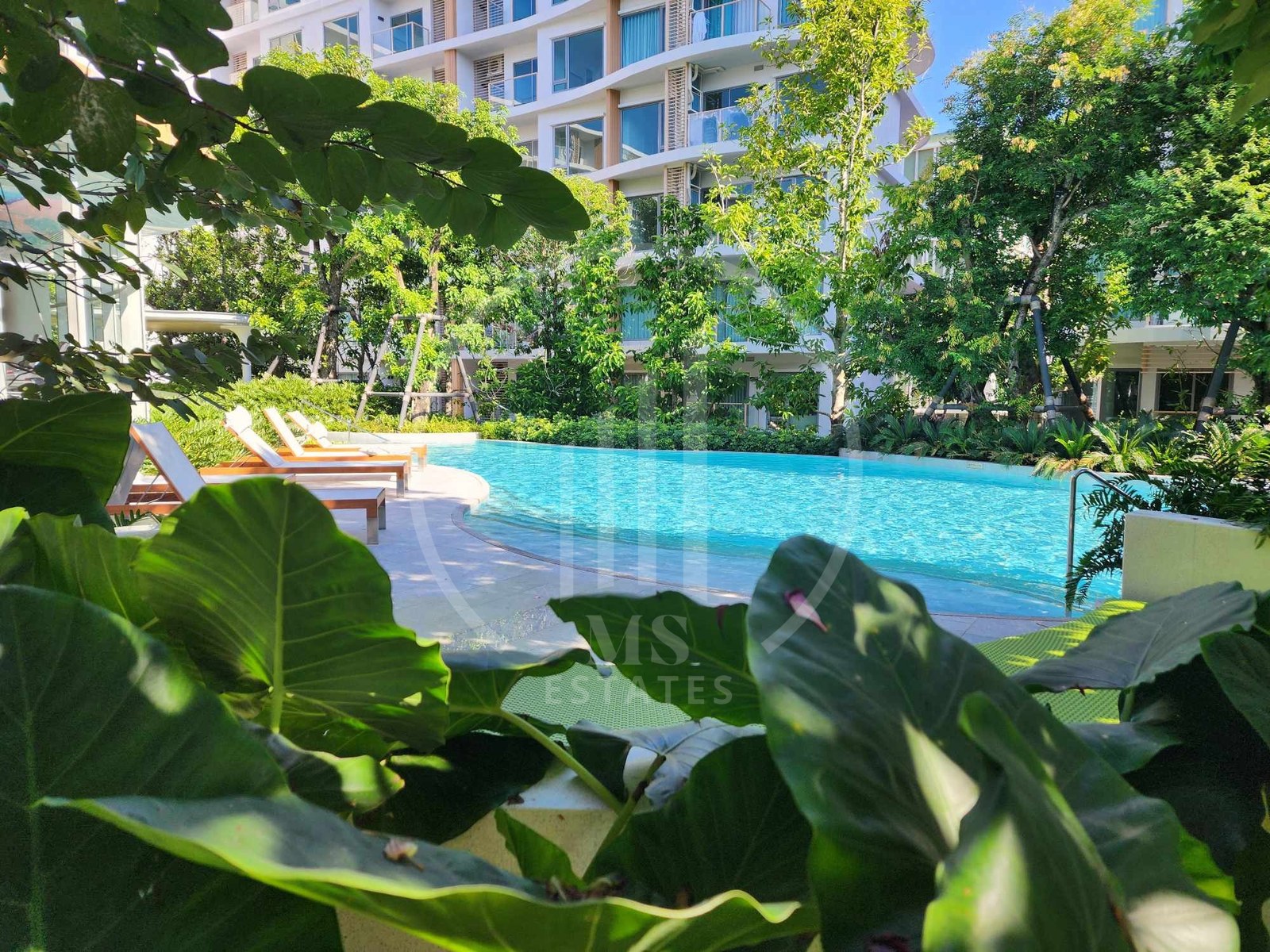 Phyll Condominium – photo 3