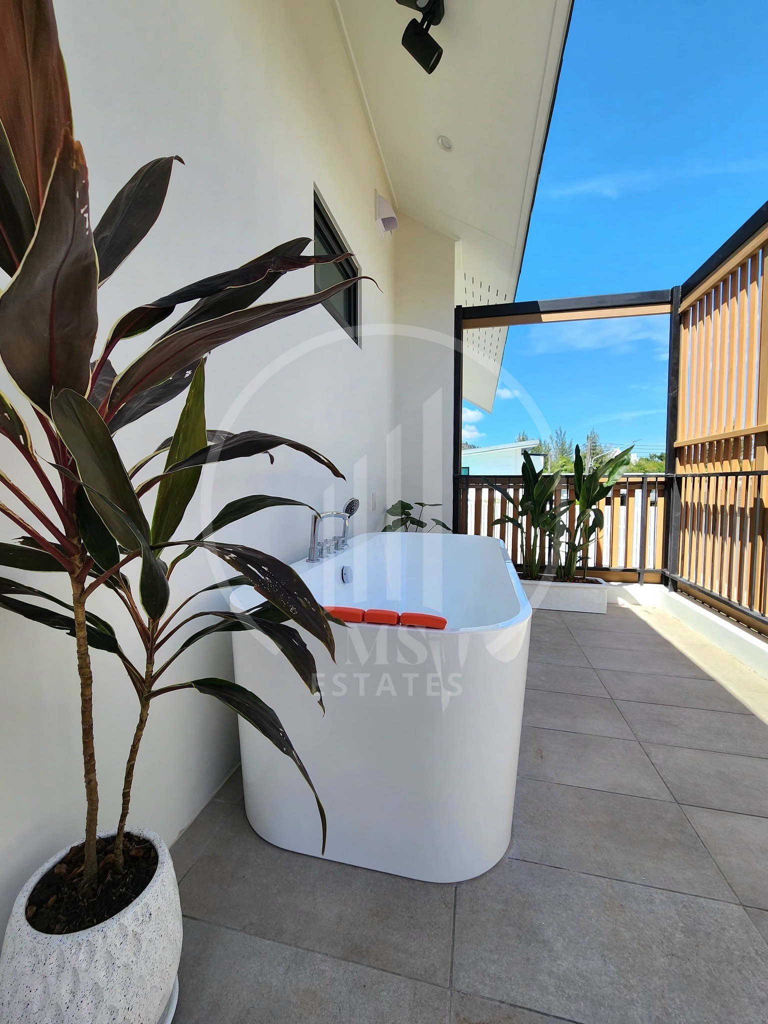 Pool Villa Baan Nimman Near IKEA