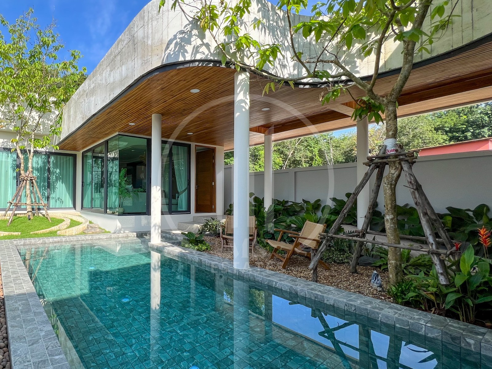 Modern Tropical Pool Villa