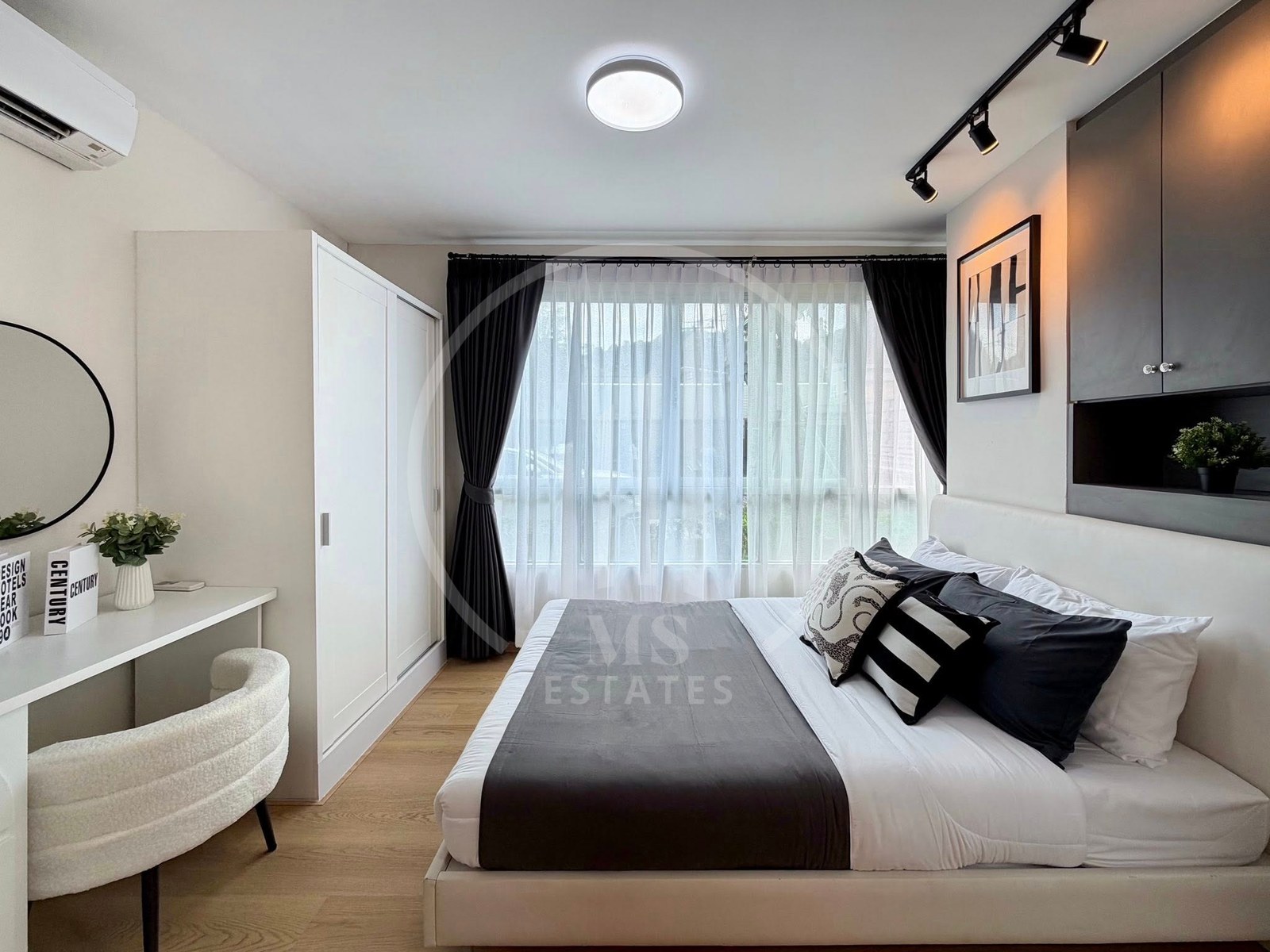 D Condo Campus Resort – photo 5