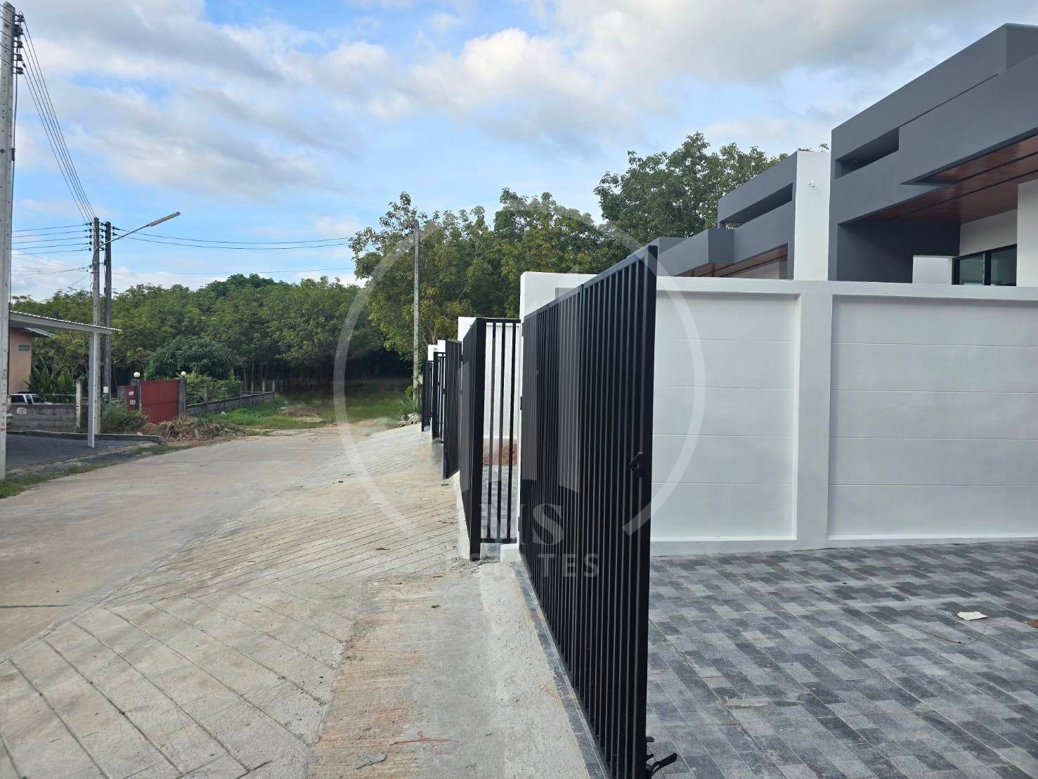 Single-Storey Twin House – photo 4