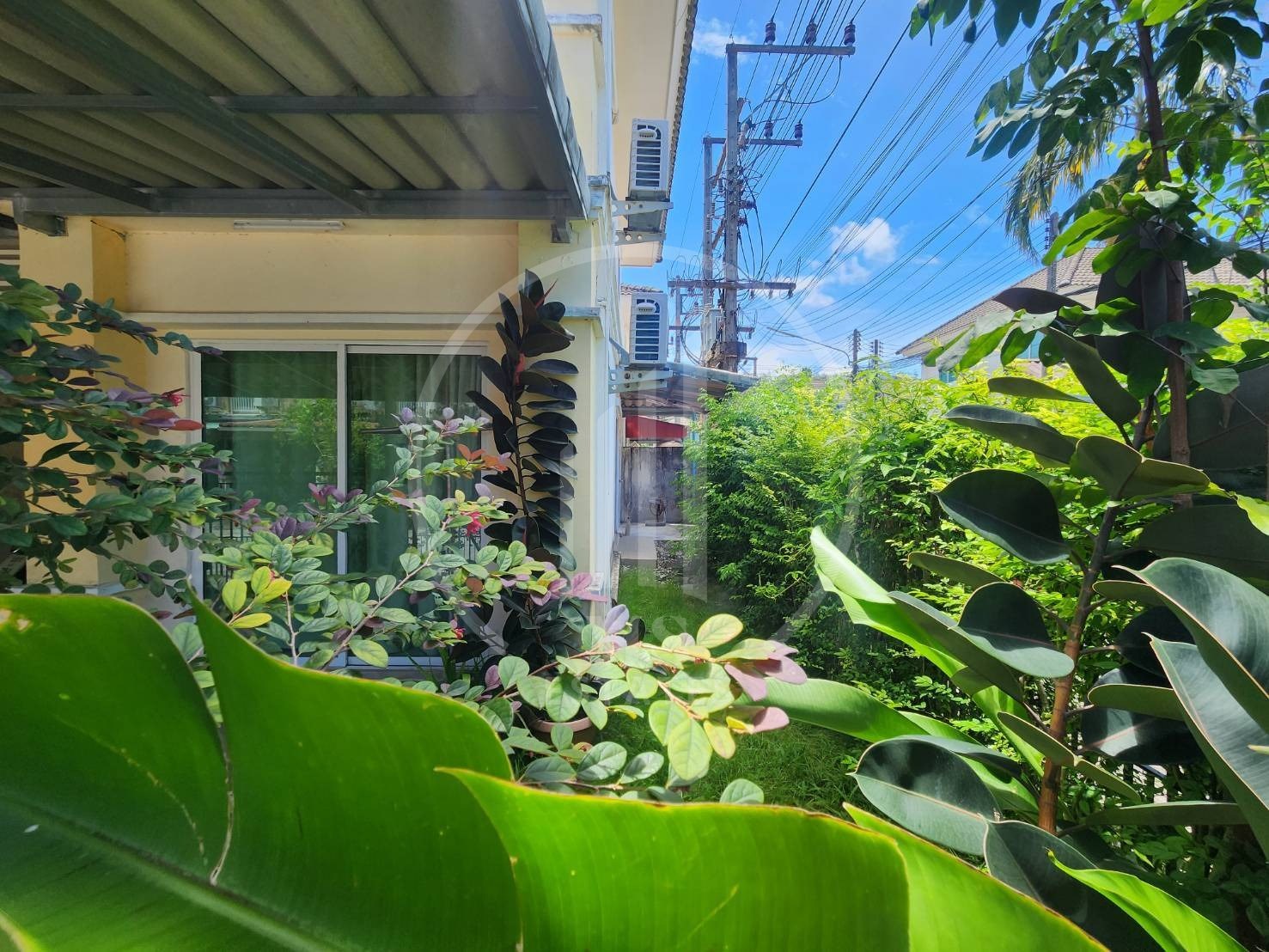 Corner House Behind Thalang Hospital – photo 4