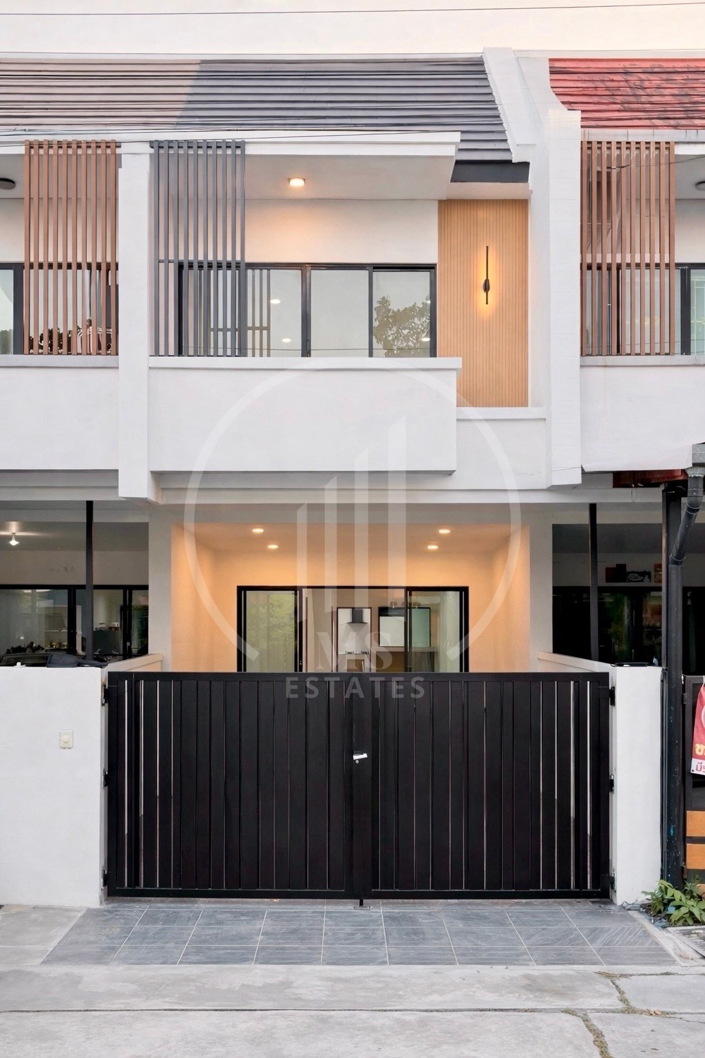 Golden Ville 5, Kathu