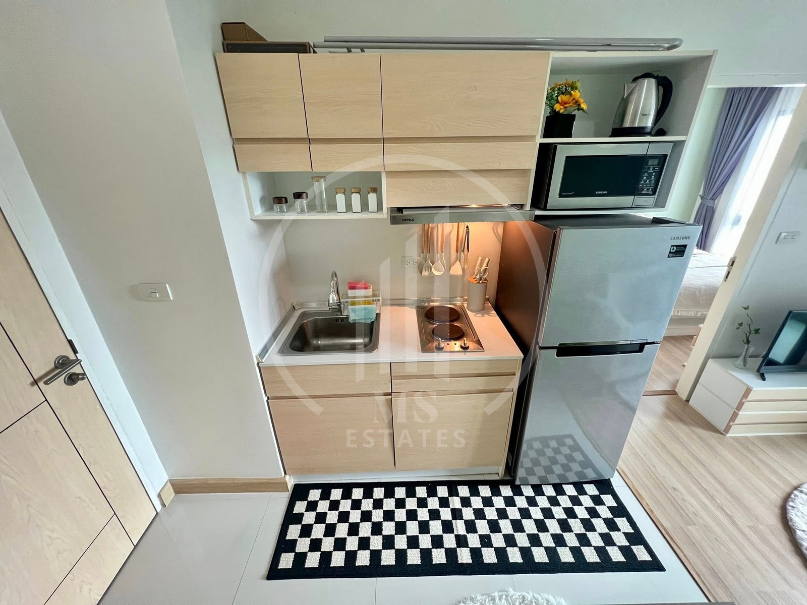 Happy Place Condo – photo 5