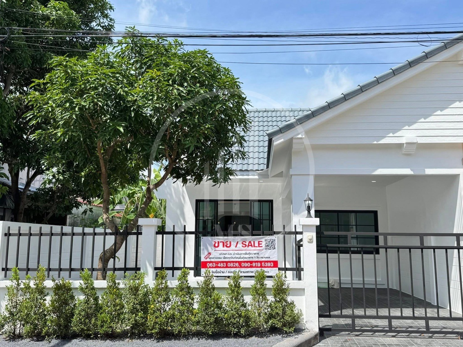 Dusitburi Village