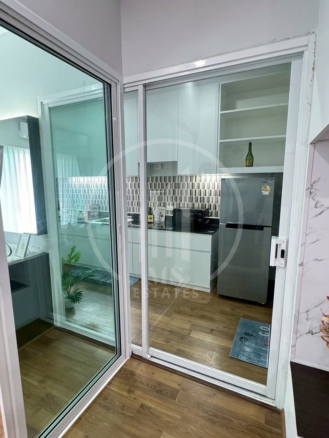 Phanason Green Place Condominium – photo 3