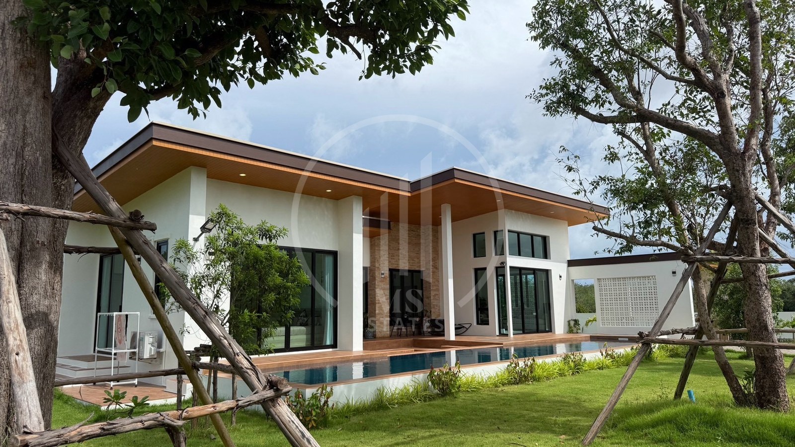 Garden Place Village , Thalang