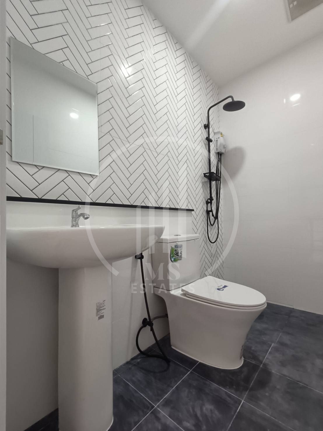 Modern House for Rent – photo 2