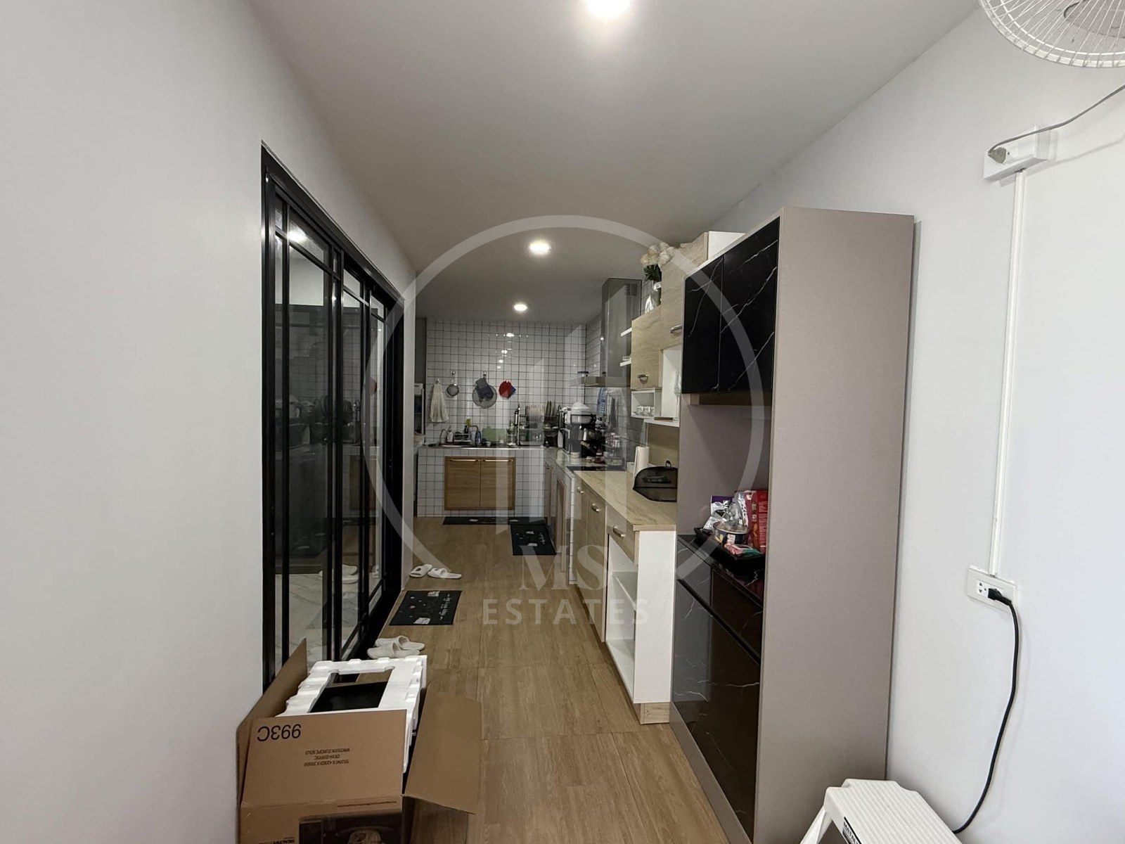 Two-Story Twin House – photo 5
