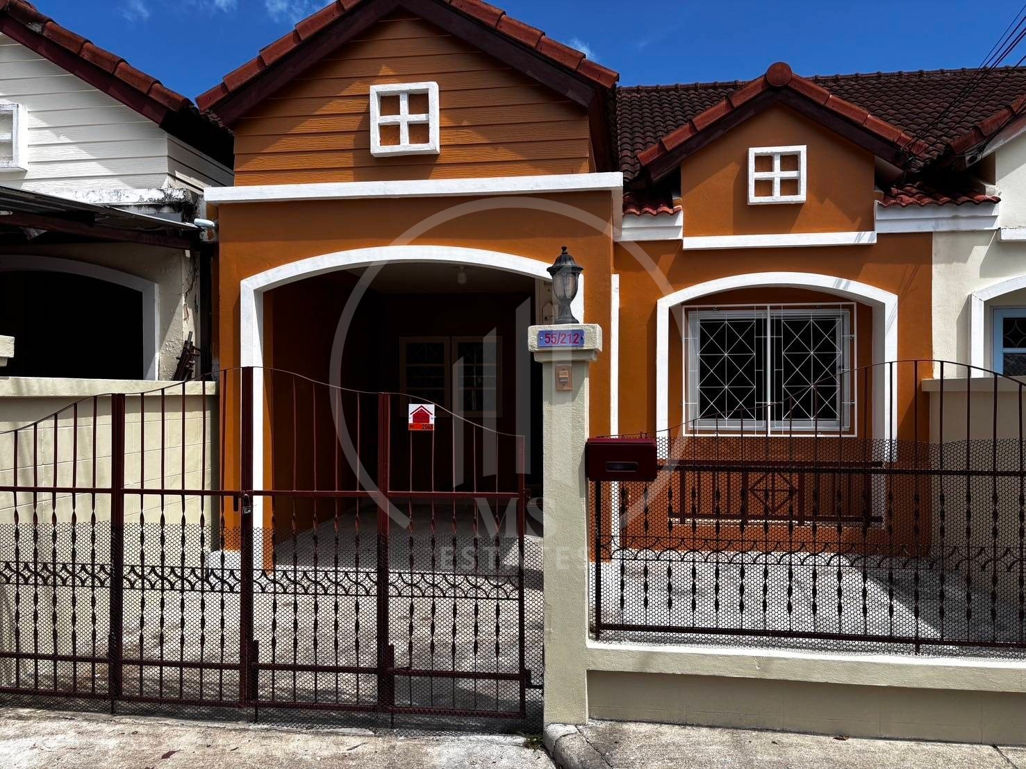 Villa Dawrung , Wichit