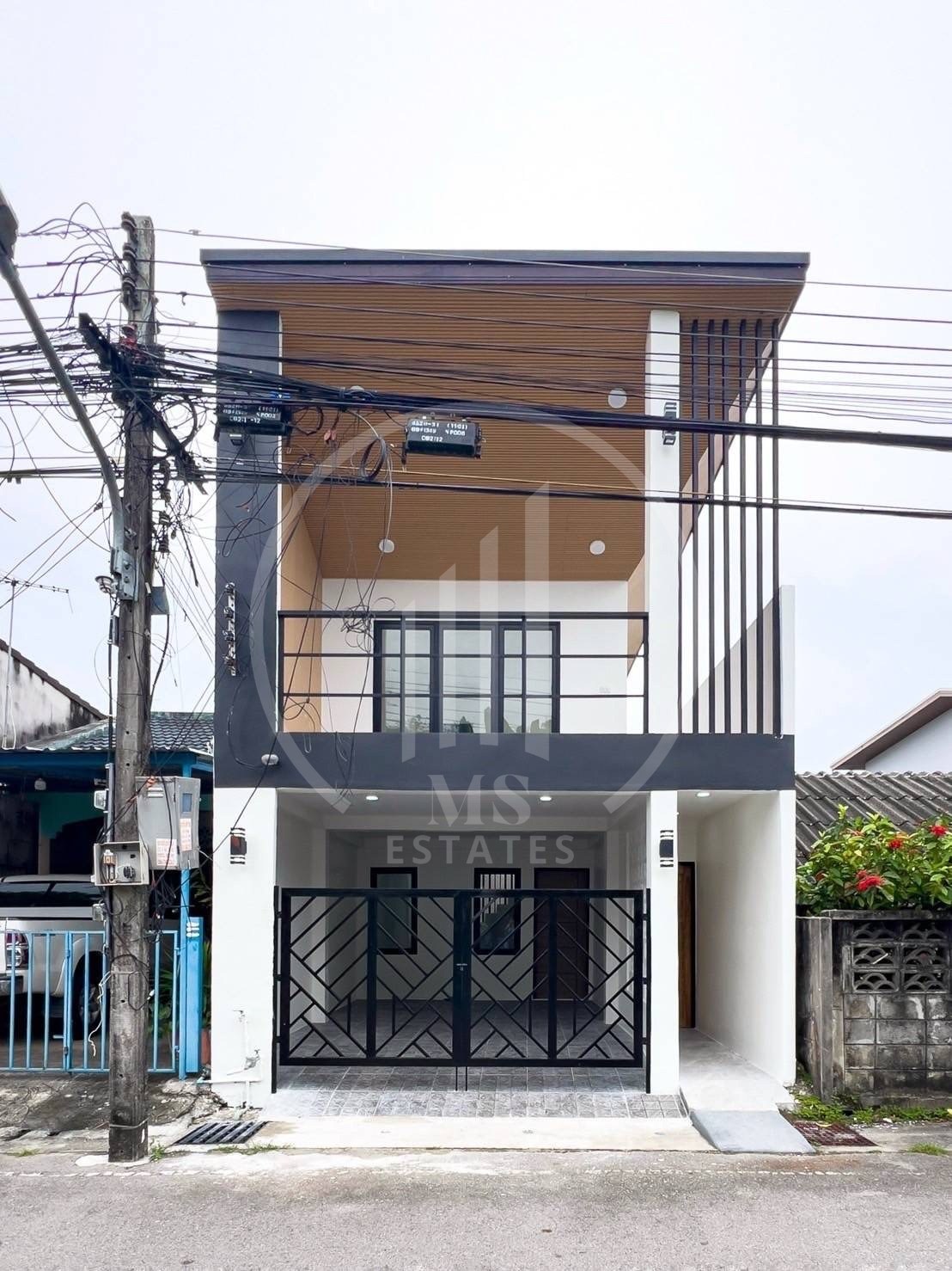 2-story townhome