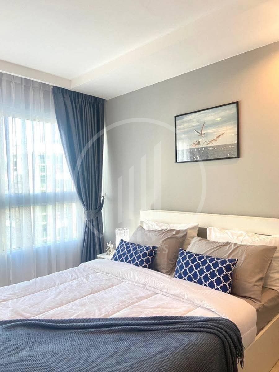 The Royal Place Condominium