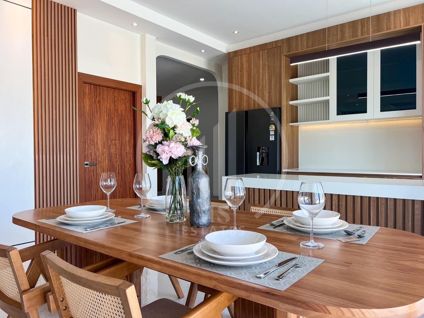 Pool villa in the heart of Rawai