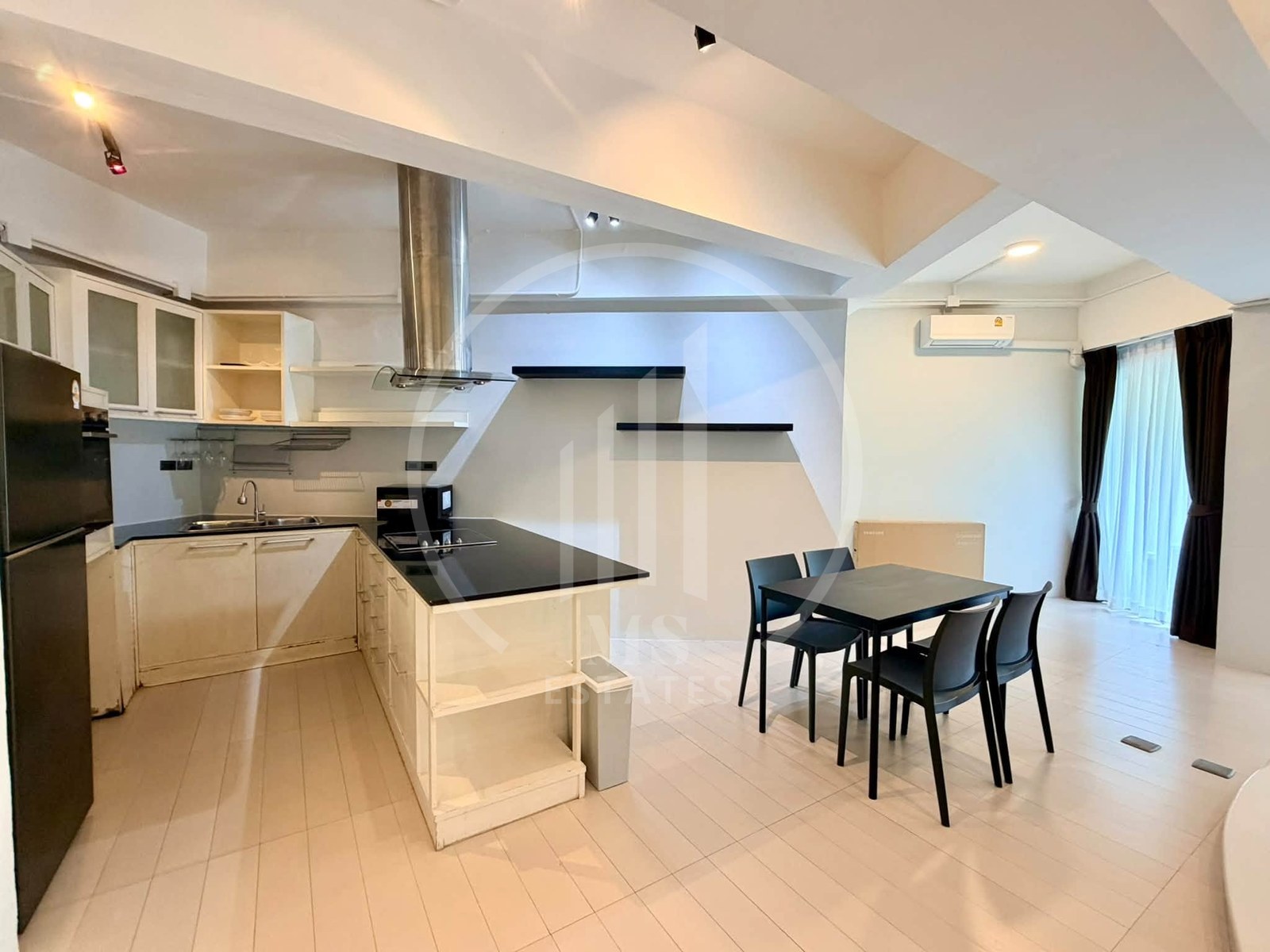 Kathu Golf Condo – photo 1