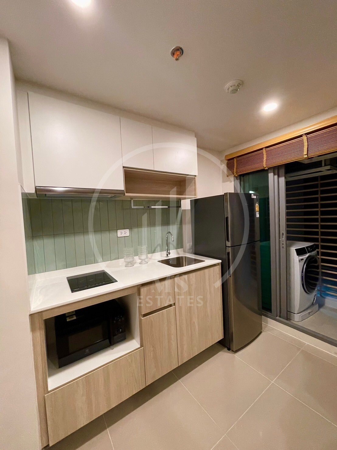 Phyll Condominium – photo 2