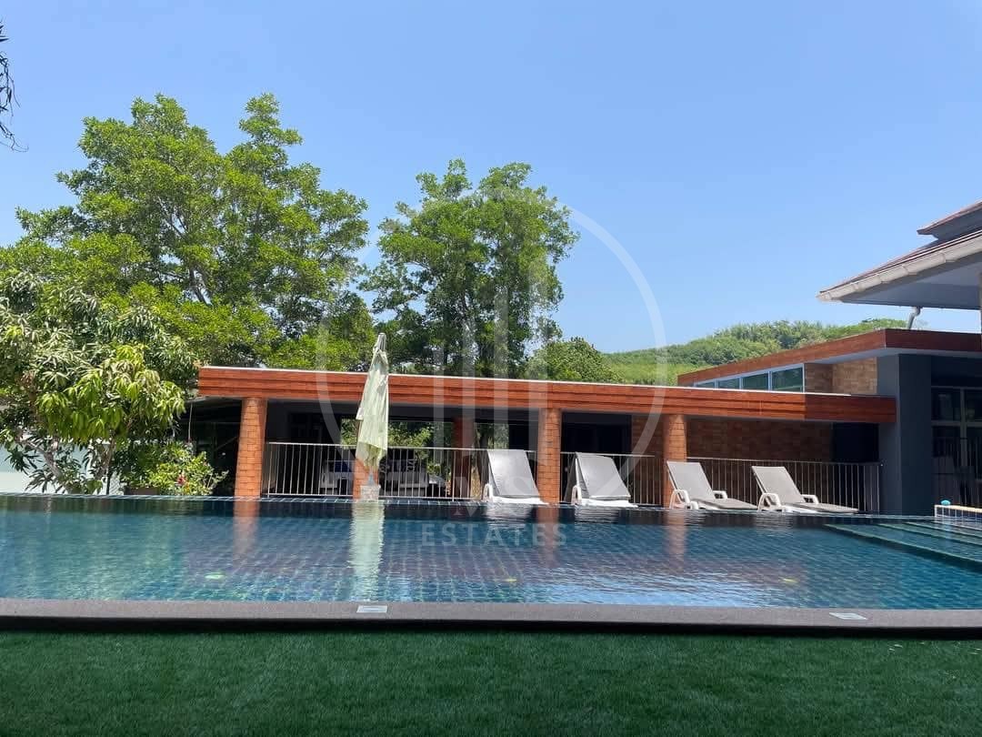 Private pool villa