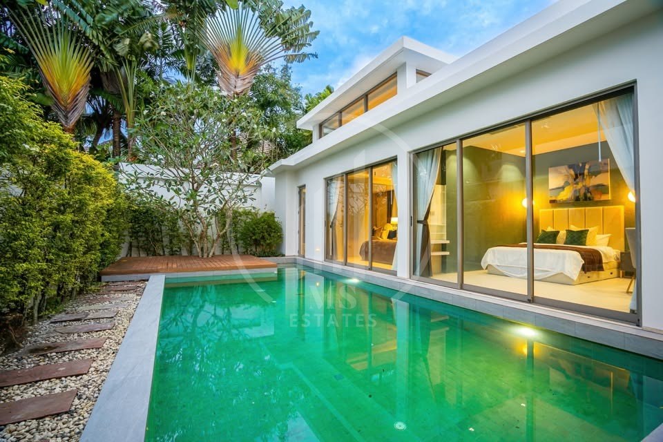 Seastone Private Pool Villas