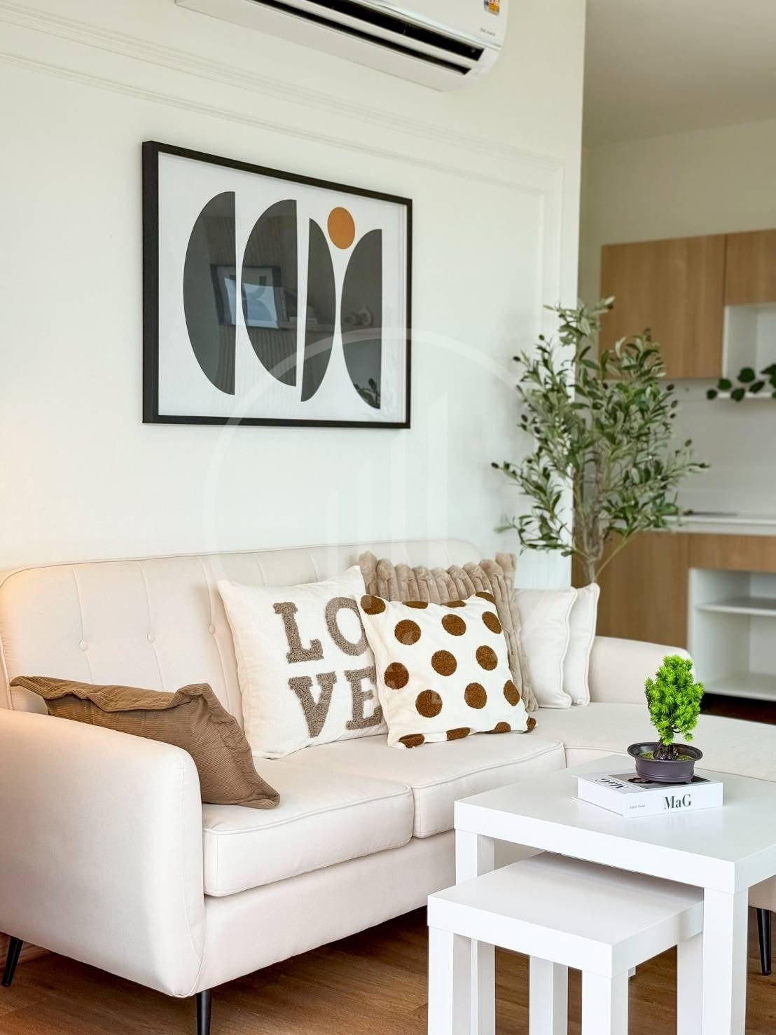 Telbury Condominium