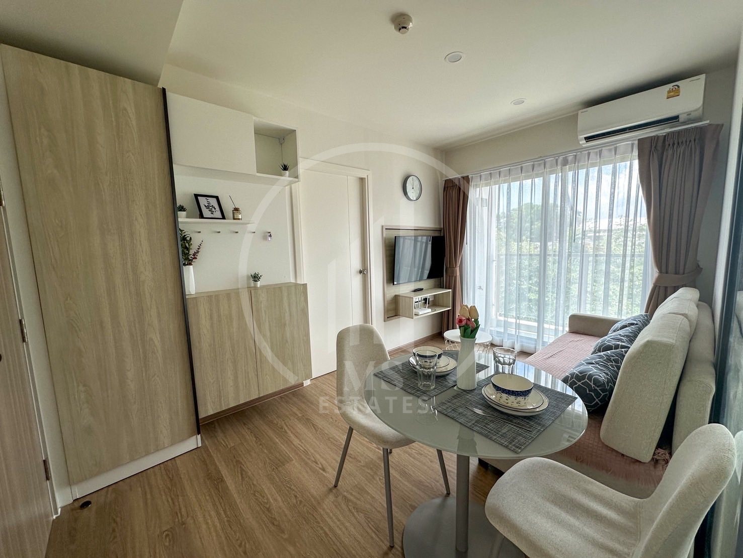 Phyll Condominium – photo 4