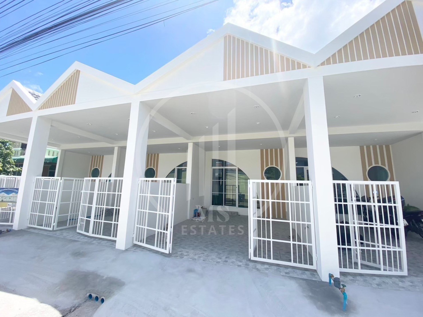 Srisuchat Grand View Village