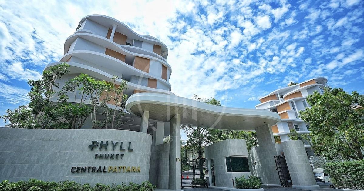 Phyll Condominium