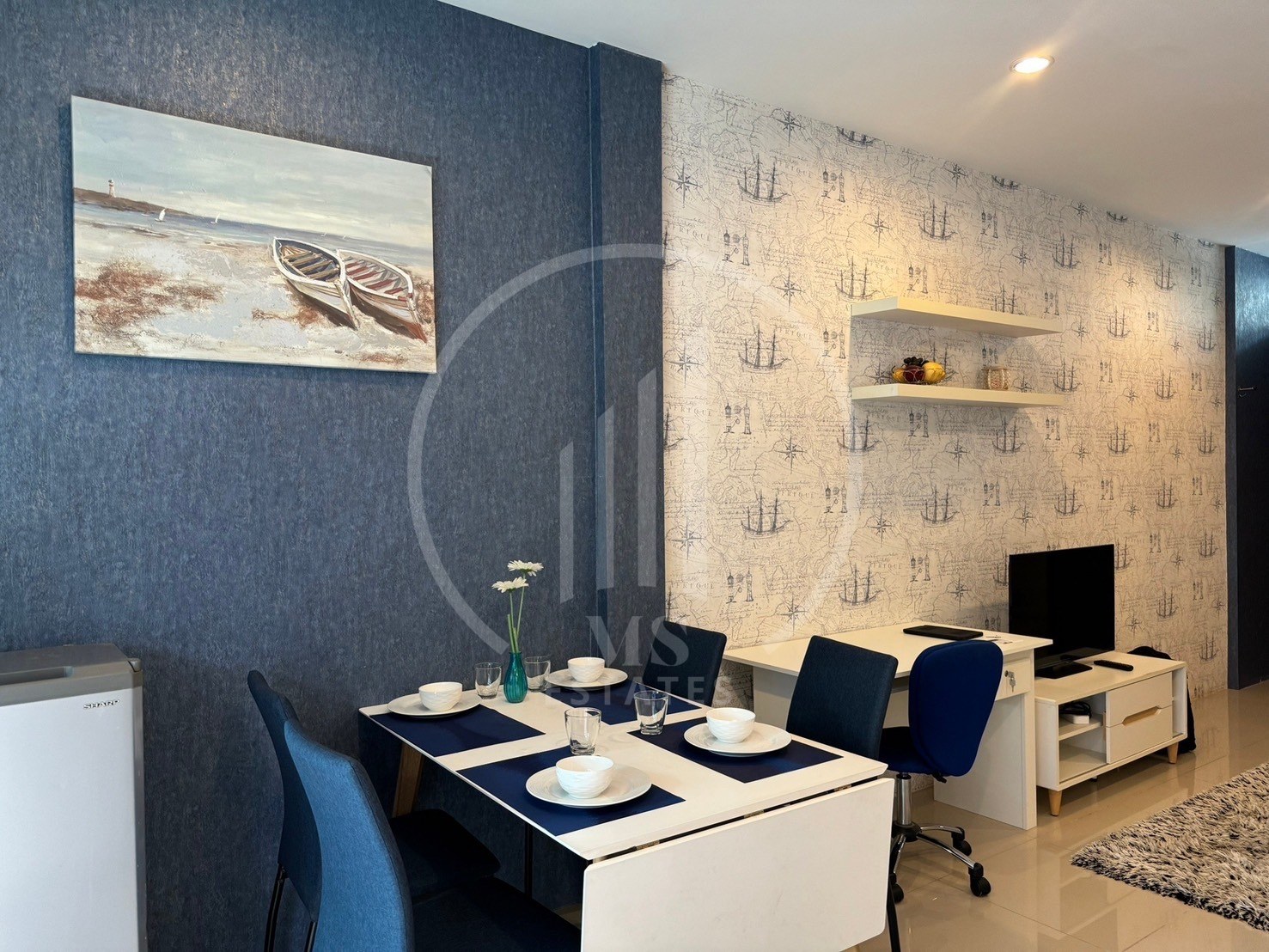 Hide Away at Bypass – photo 3