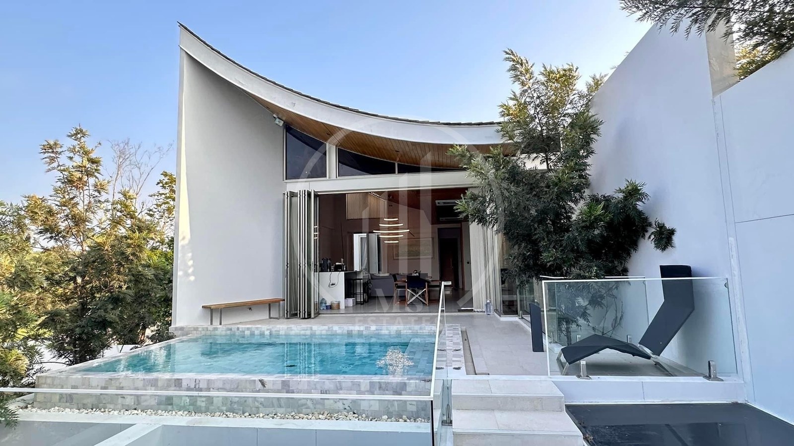 Pool villa in Pasak