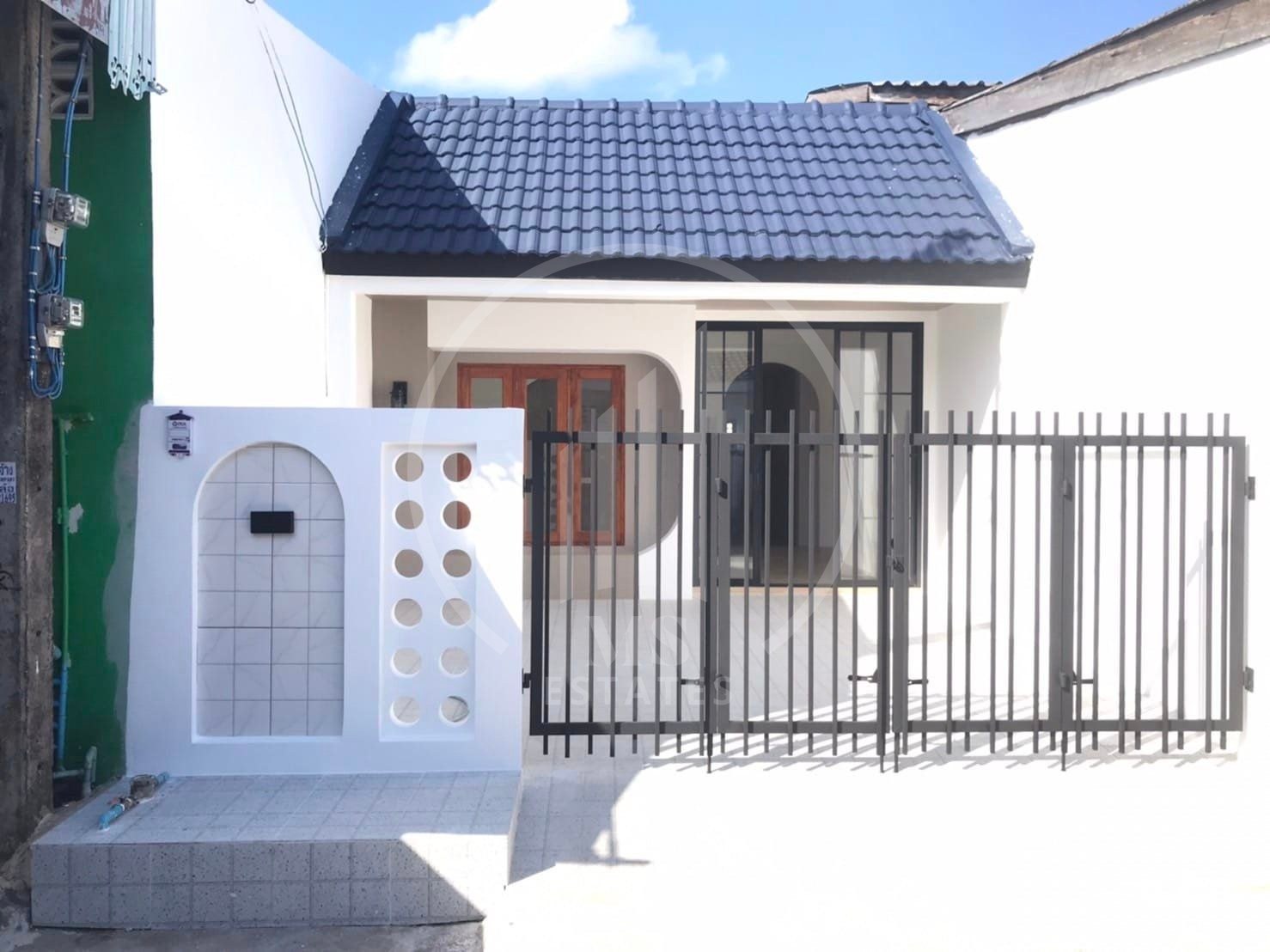 Townhouse in Koh Siray