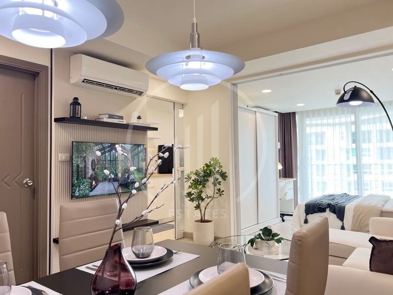 Royal Place Condominium – photo 3