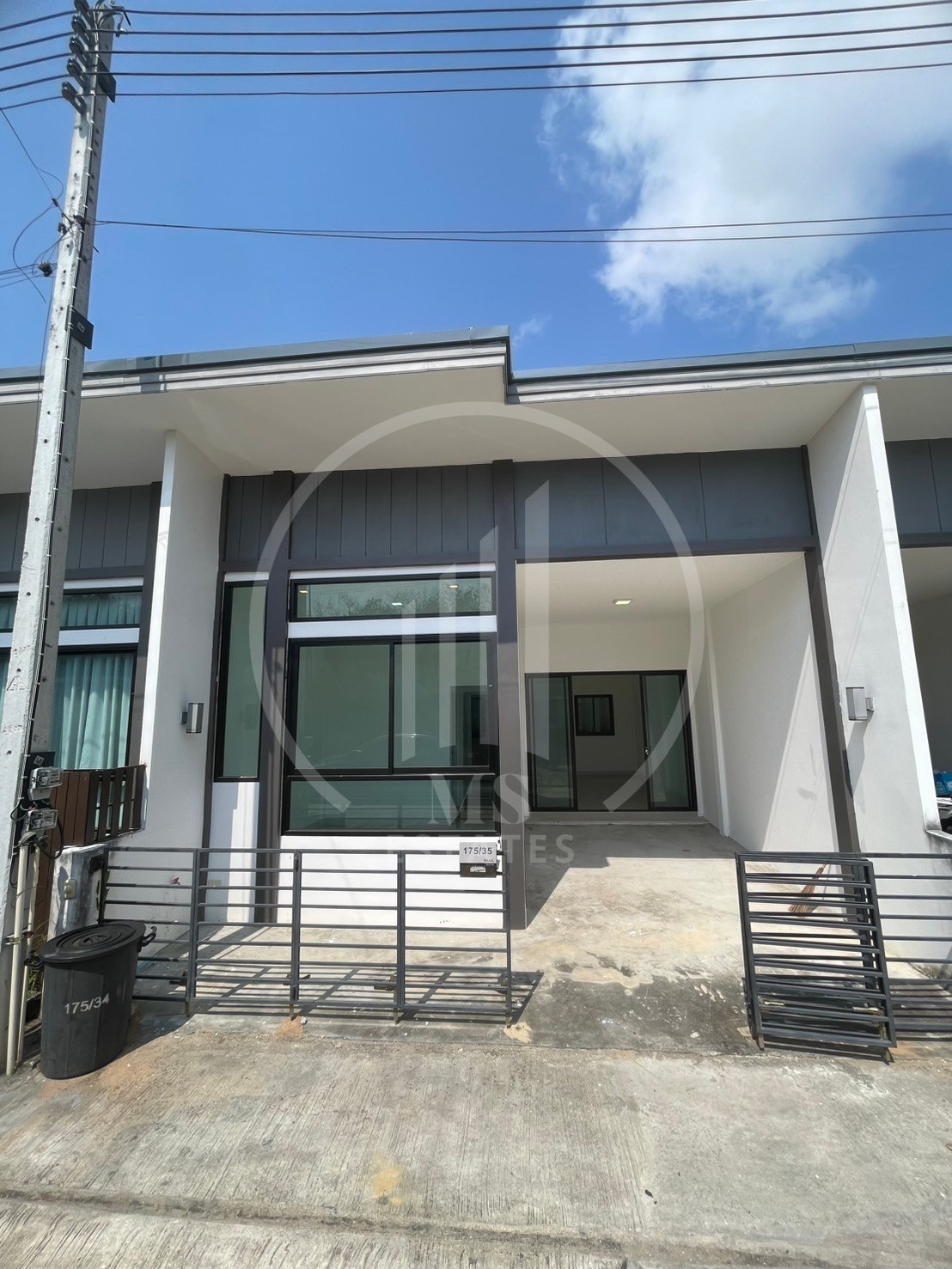 Twin House community in Koh Kaew