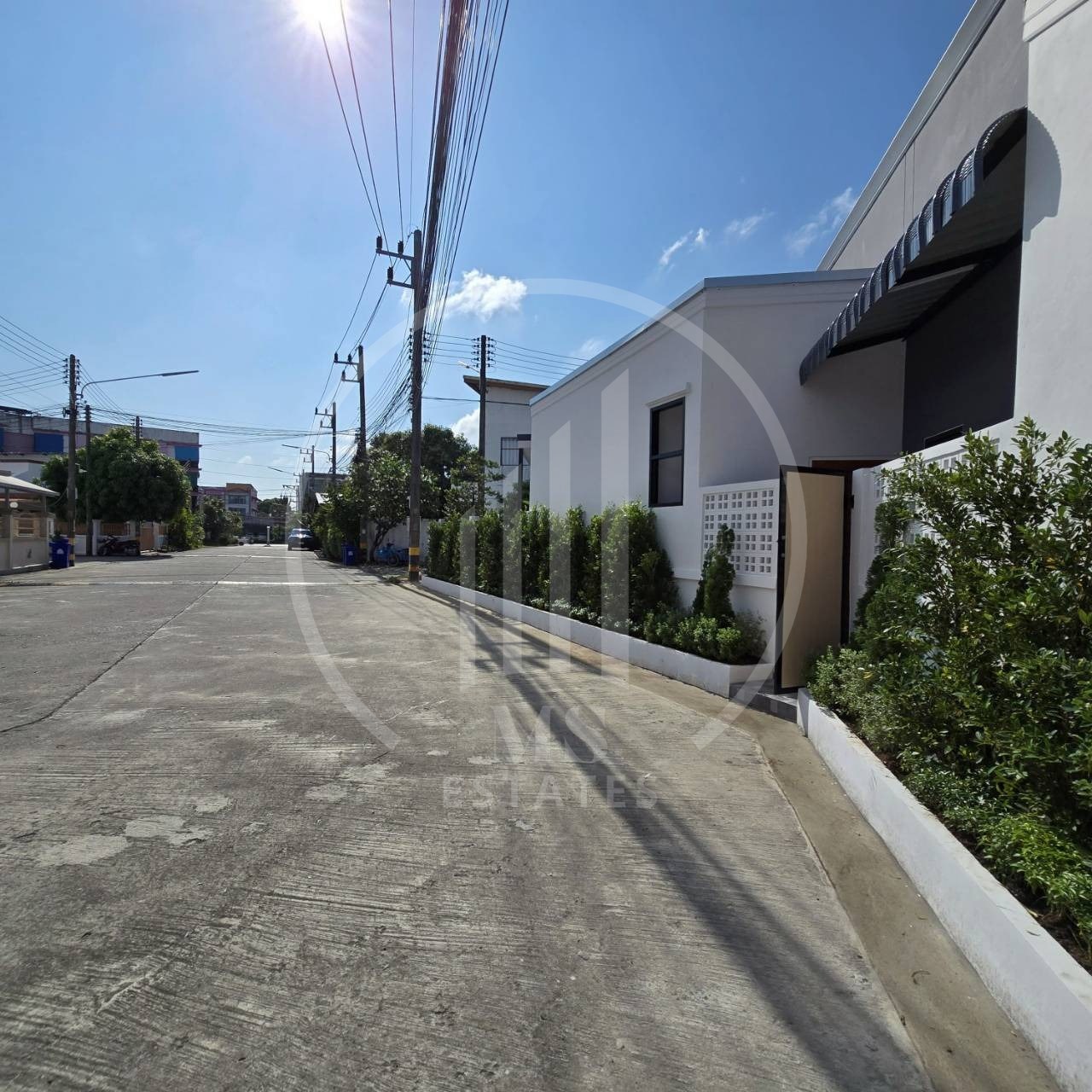 Modern Single-Story Twin Home – photo 4