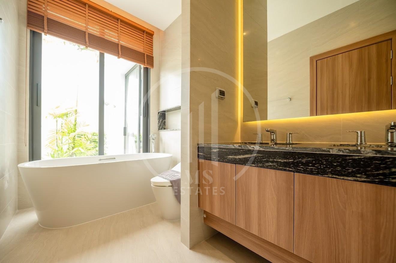 Modern Pool Villa in Chalong – photo 5