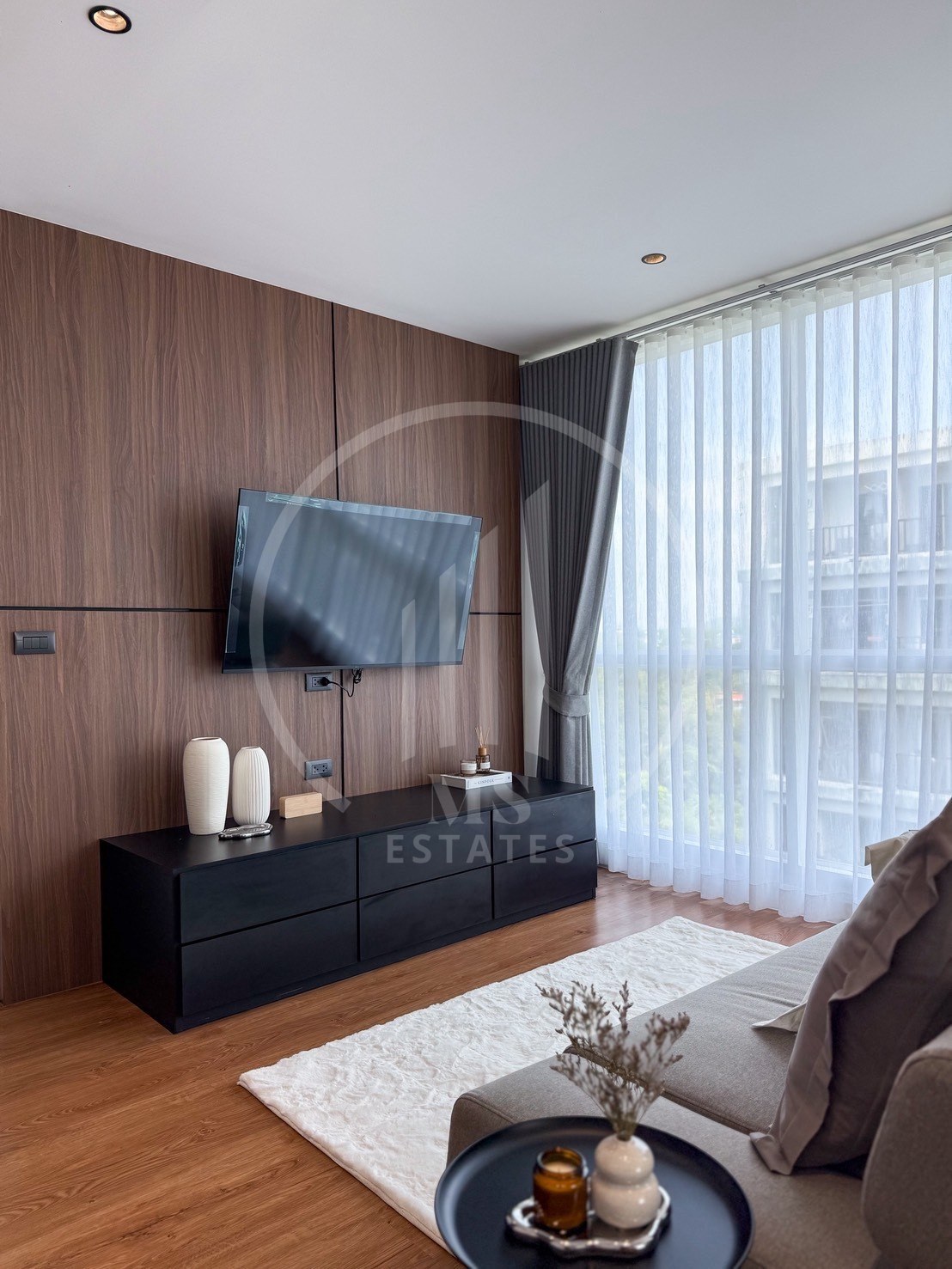 The View Condominium – photo 2