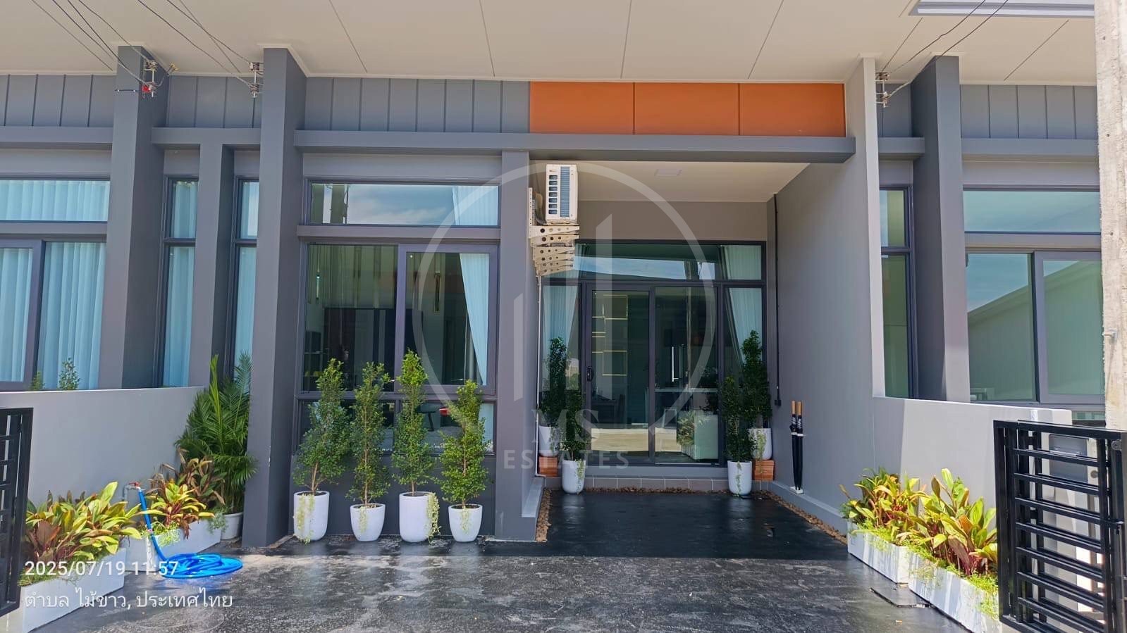 Siri Place Airport , Thalang