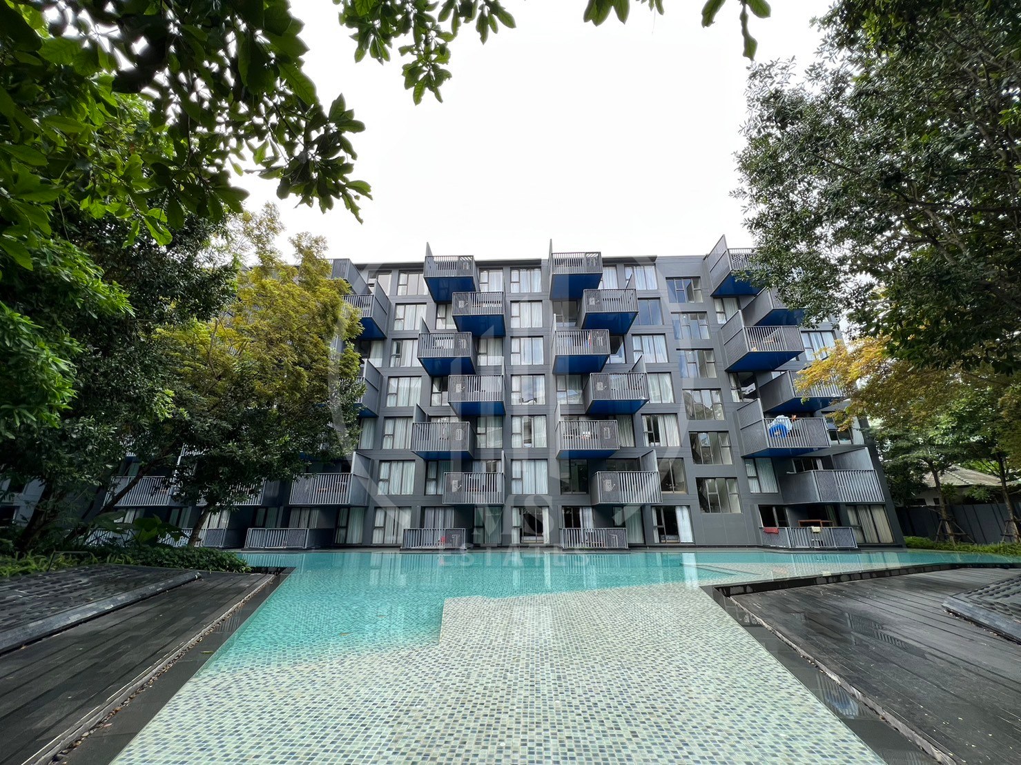 The Deck Condominium – photo 2