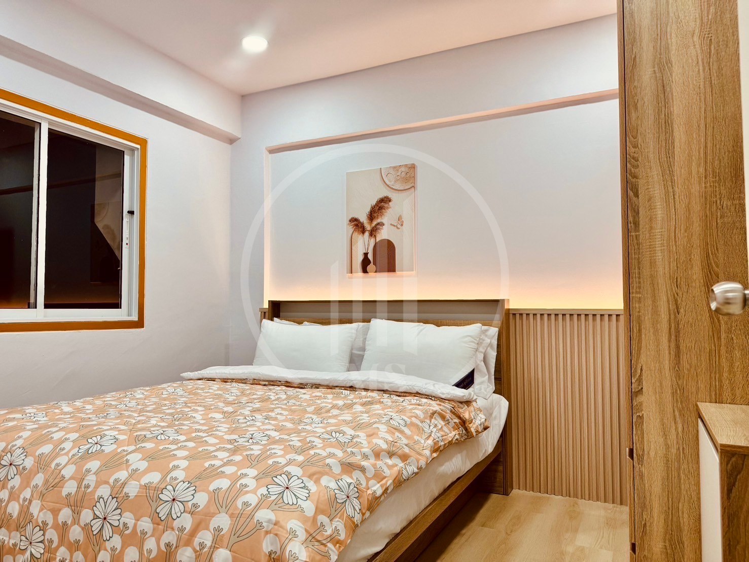 Baan Pon Housing