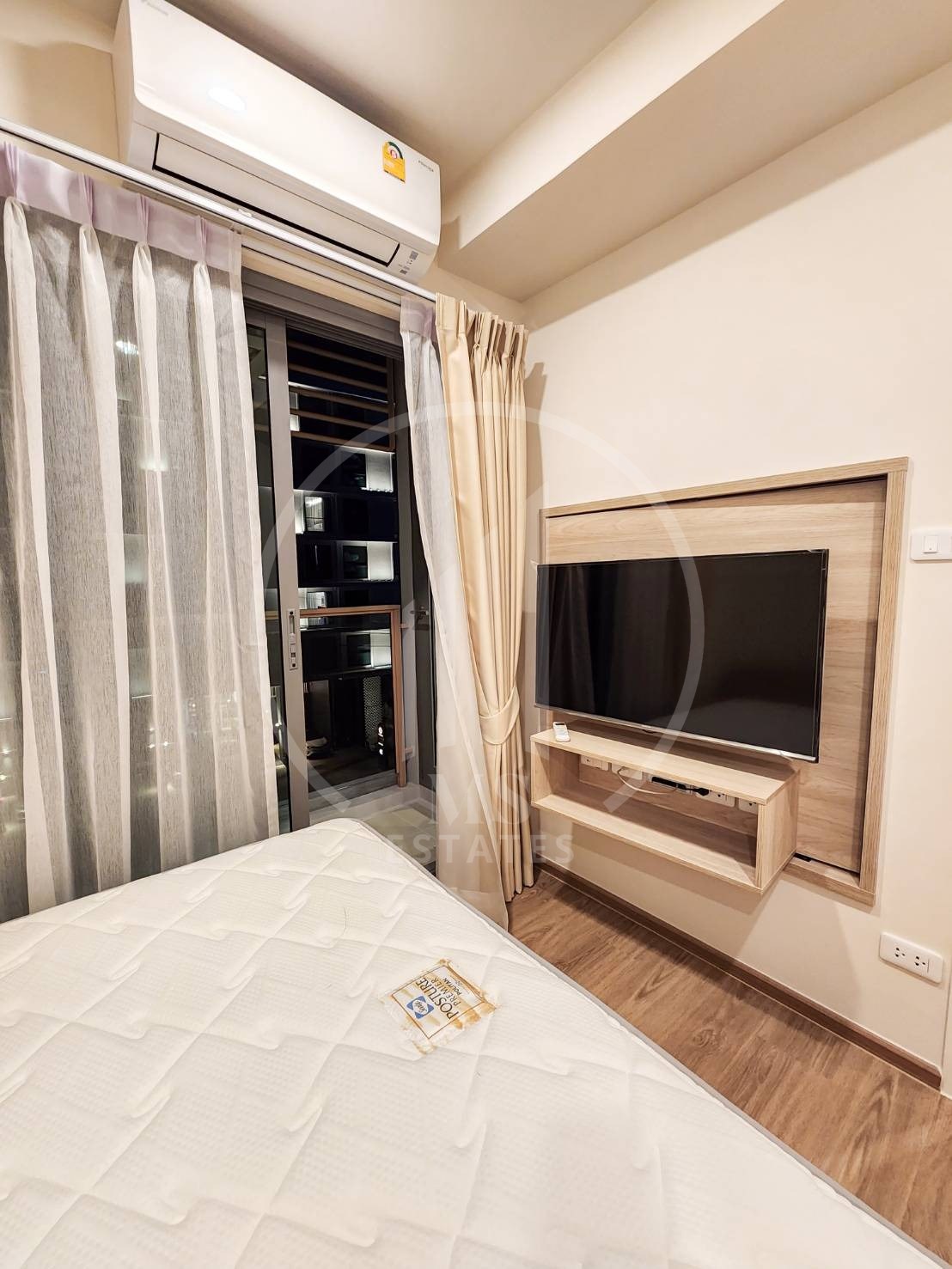 Phyll Condominium – photo 3