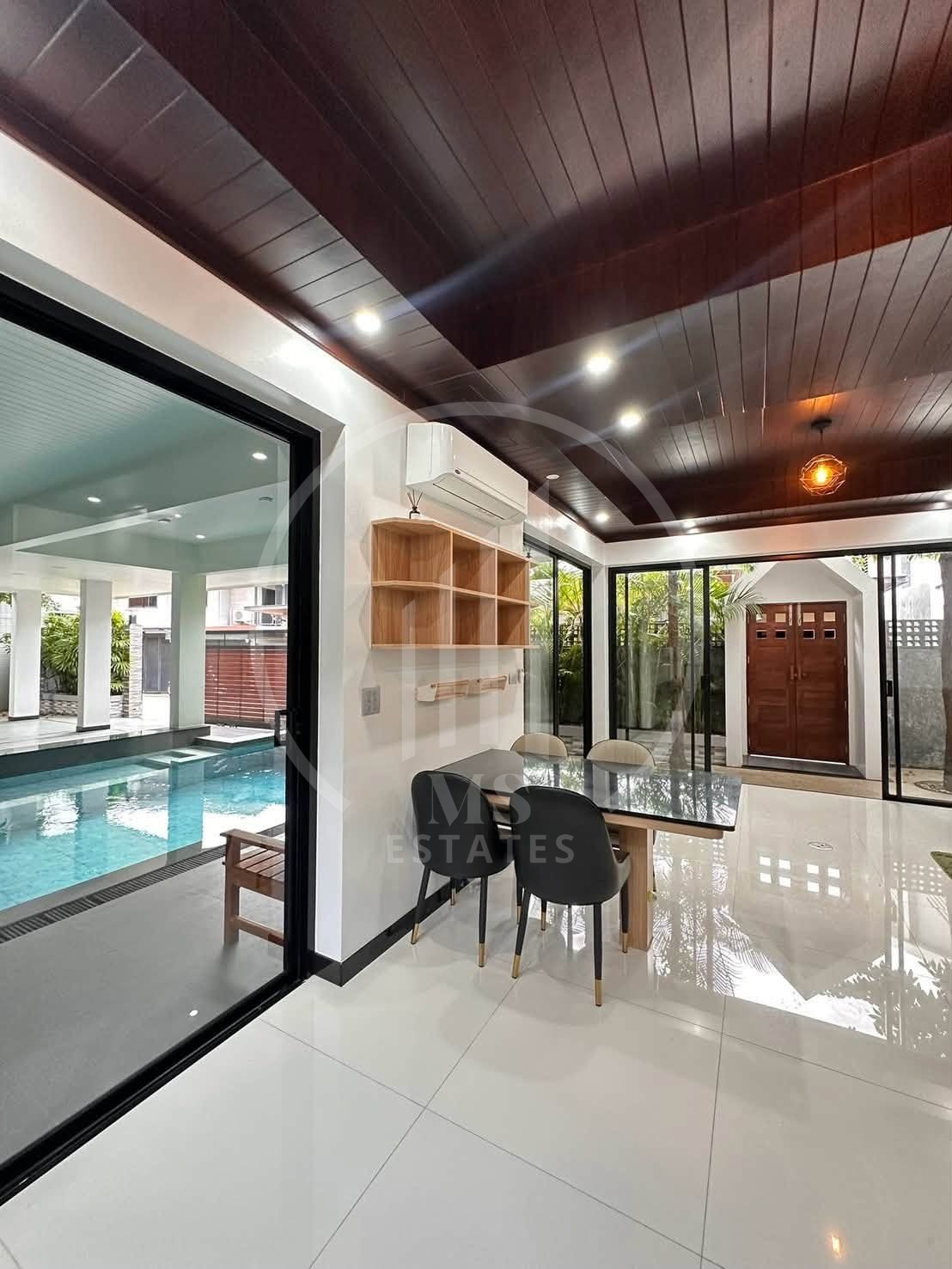 Pool villa for rent – photo 2