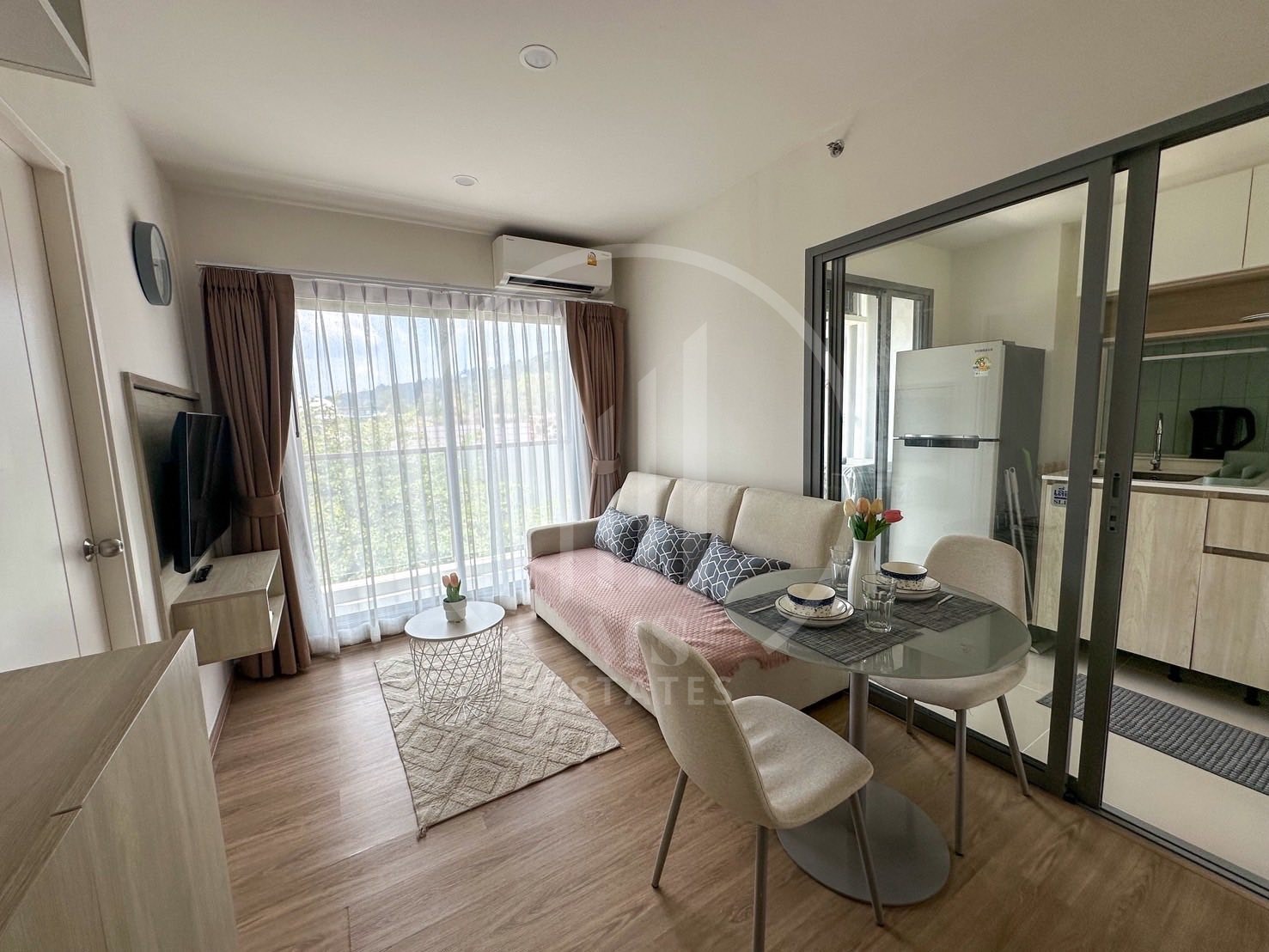 Phyll Condominium – photo 3