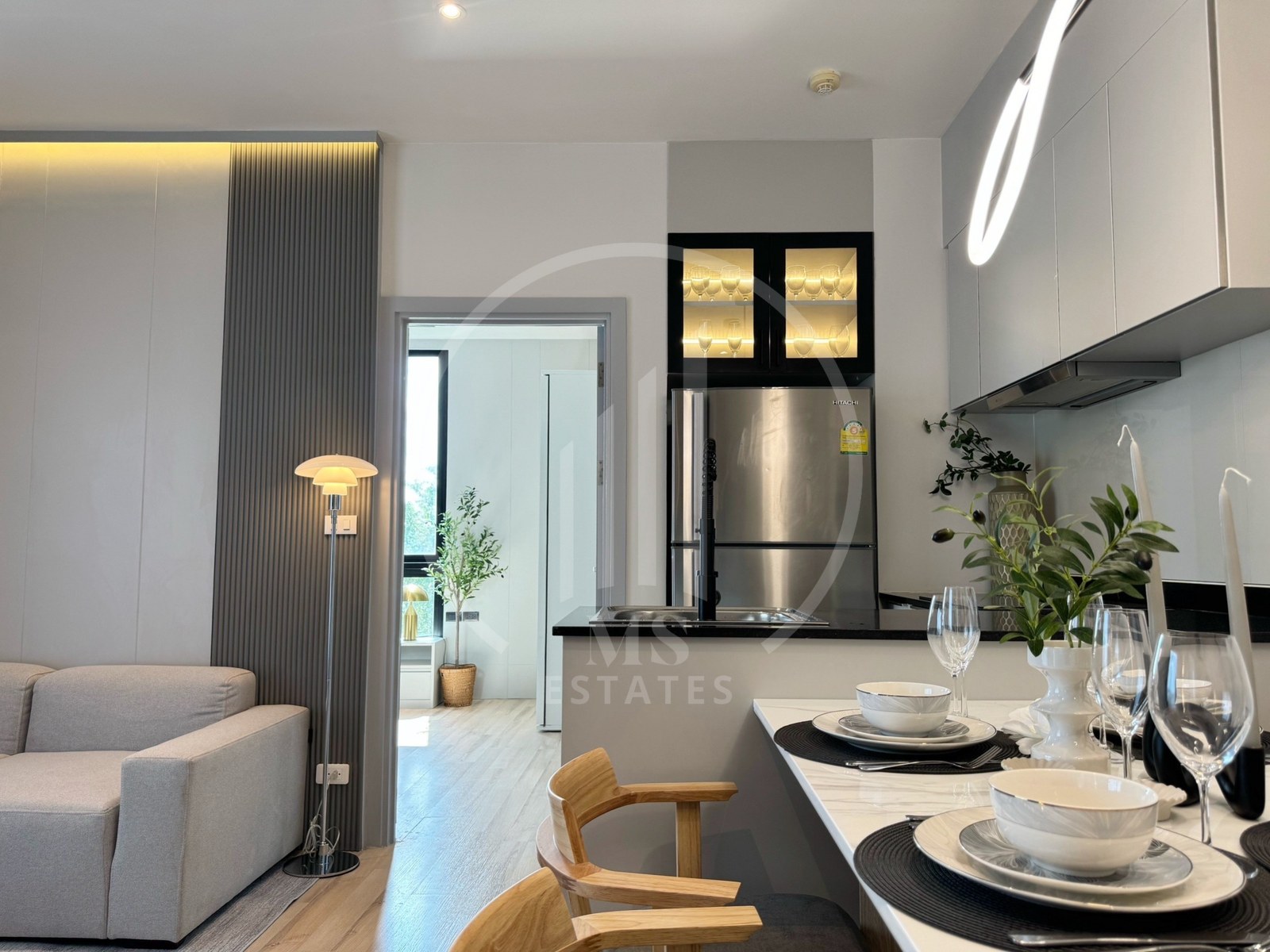 The Base UP Town Condominium – photo 4